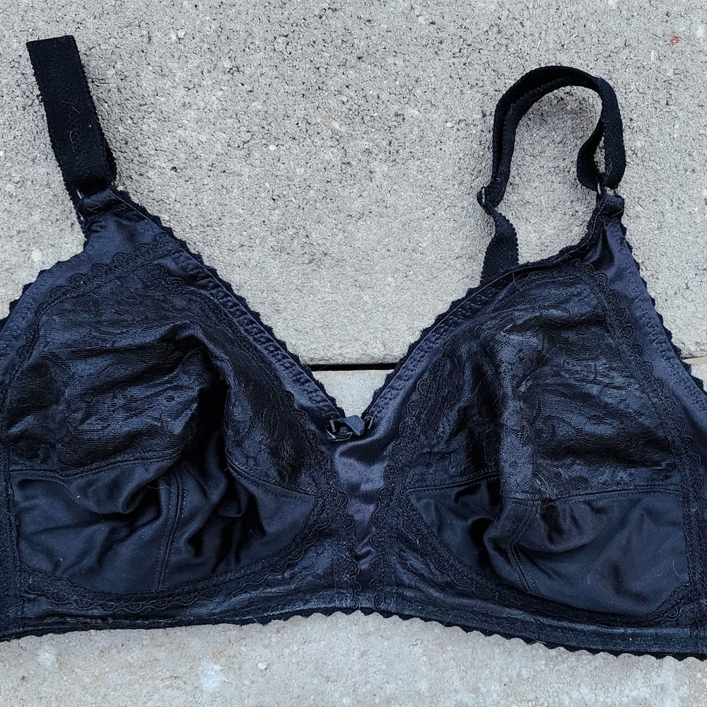 Black Bra Size 40D US